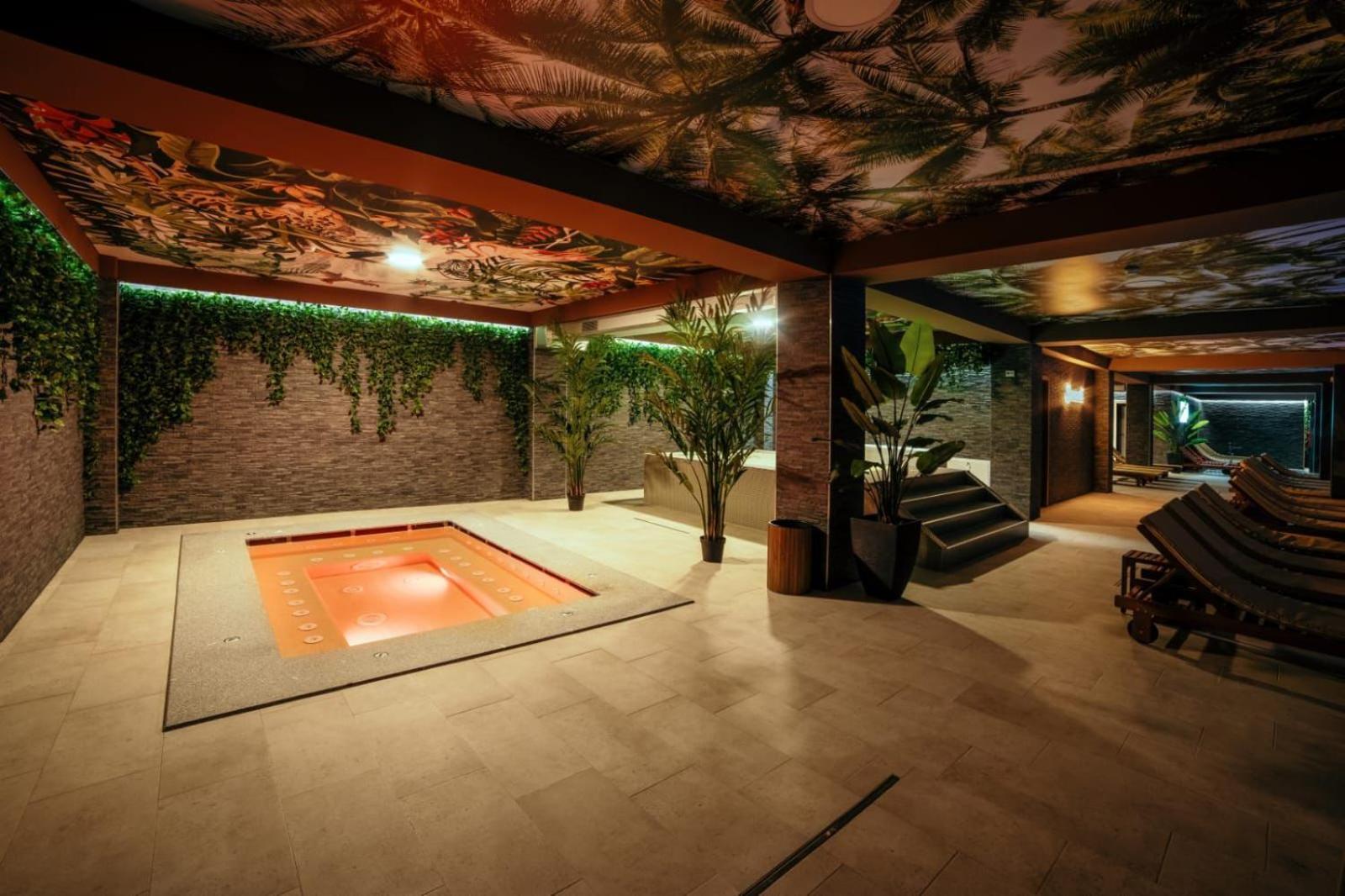 Hotel Nordic Twins & Wellness เรอเดออุตสิ ภายนอก รูปภาพ